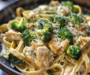 Speedy Creamy Garlic Parmesan Chicken & Broccoli Fettuccine Alfredo: Your 30-Minute Weeknight Delight